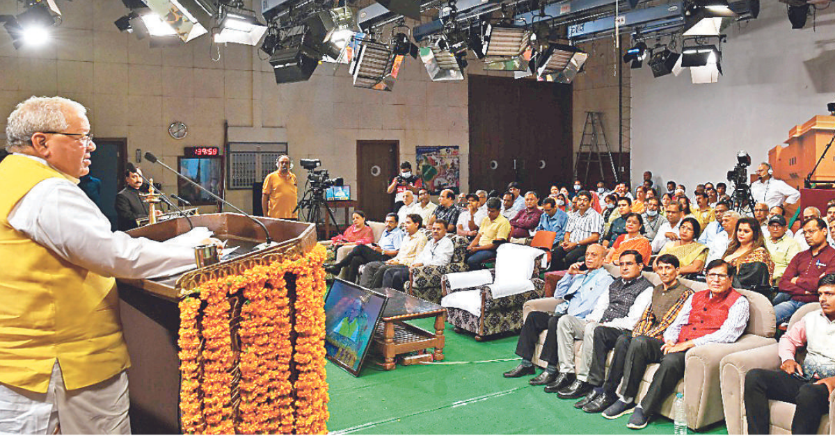 Media must maintain its credibility: Guv